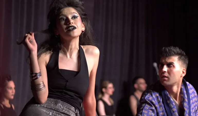 ‘Tersine Dünya’ Bursa Osmangazili sanatseverler için sahnelendi