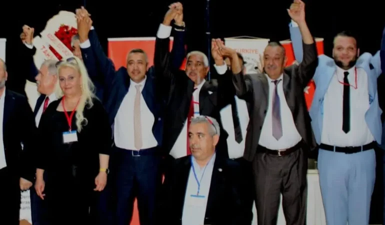 Türkiye Tüm Roman Dernekleri Konfederasyonu’nda yönetim değişti!