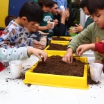 antalyali-minikler-bir-saksi-bir-umut-projesiyle-toprakla-bulustu-1764688104-150_large