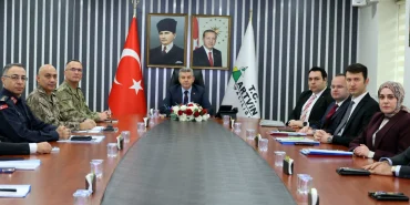 artvin-de-guvenlik-ve-asayis-koordinasyonu-1764678724-292_large