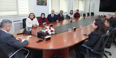 artvin-valisi-ergun-e-dunya-engelliler-gunu-ziyareti-1764747595-230_large