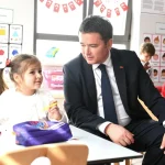 baskan-erkan-aydin-dan-yeni-kres-mujdesi-1765012012-967_large