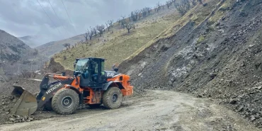 batman-sason-da-yagisla-kapanan-koy-yollari-yeniden-acik-1765370589-525_large