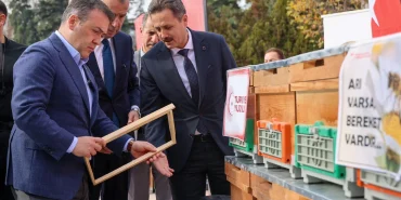 bilecik-te-aricilara-bin-yeni-kovan-dagitildi-1764864463-245_large