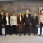 bosnali-bakan-dan-kardeslik-vurgusu-1765012787-130_large