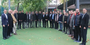 bursa-da-rumeli-stk-baskanlari-gonuller-birlesiyor-kahvaltisinda-bulustu-1765103431-912_large