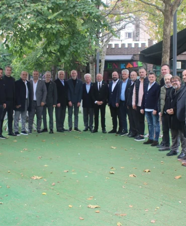 bursa-da-rumeli-stk-baskanlari-gonuller-birlesiyor-kahvaltisinda-bulustu-1765103431-912_large