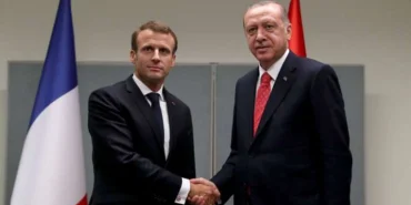 cumhurbaskani-erdogan-macron-ile-gorustu-1658041051-563_large