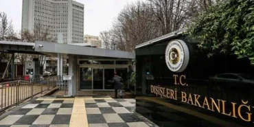 disisleri-nden-macron-a-sert-tepki-1661596502-663_large