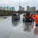 istanbul-da-metrekareye-67-kilogram-yagis-dustu-1765115353-256_large