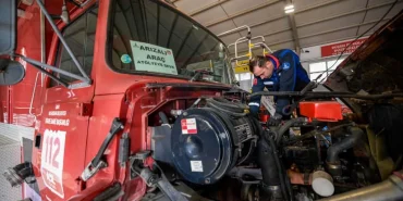 izmir-buyuksehir-den-itfaiye-araclarina-guclu-lojistik-destek-1765183449-65_large