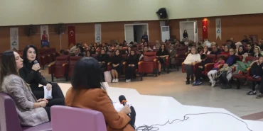 izmit-ten-dijital-dunyada-saglikli-cocuk-buyutme-paneli-1764768888-213_large