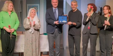 kadin-siginagi-ilk-gosterimiyle-izleyiciden-tam-not-aldi-1765033138-78_large