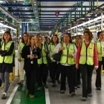 kadinin-guclenmesi-bursa-platformu-ndan-oyak-renault-a-ziyaret-1765265251-71_large