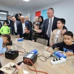 kocaeli-de-gencler-icin-yeni-bilgievi-acildi-1765355030-251_large