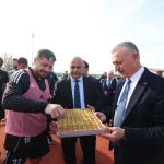 kocaelispor-a-baskan-buyukakin-dan-moral-veren-ziyaret-1764852531-270_large