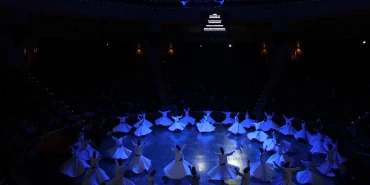 konya-da-mevlana-anma-torenleri-huzur-vakti-temasiyla-basladi-1765182418-790_large