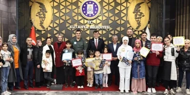 kutahya-da-baskan-kahveci-ozel-ogrencileri-agirladi-1764777373-931_large