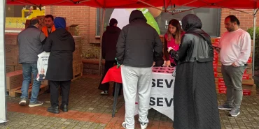 losev-mutlu-et-paketlerini-ulastirmaya-istanbul-da-devam-ediyor-1764685093-790_large