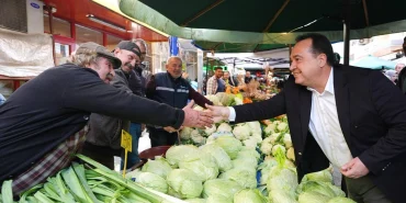 manisa-buyuksehir-den-karakoy-pazari-ziyareti-1765207642-28_large