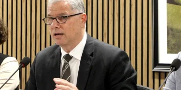 mudanya-da-baskan-dalgic-tan-temizlik-duyarsizligina-isyan-1765272961-727_large