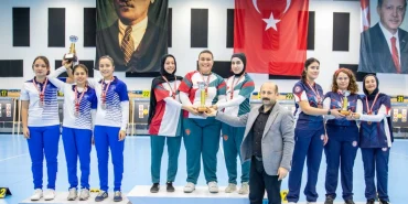 mugla-buyuksehir-okculari-turkiye-ikincisi-oldu-1765194093-480_large