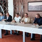 tmp-2-i-1764729390-441-1764729403-649_large